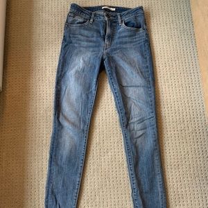 Levi’s 721 high rise skinny jeans